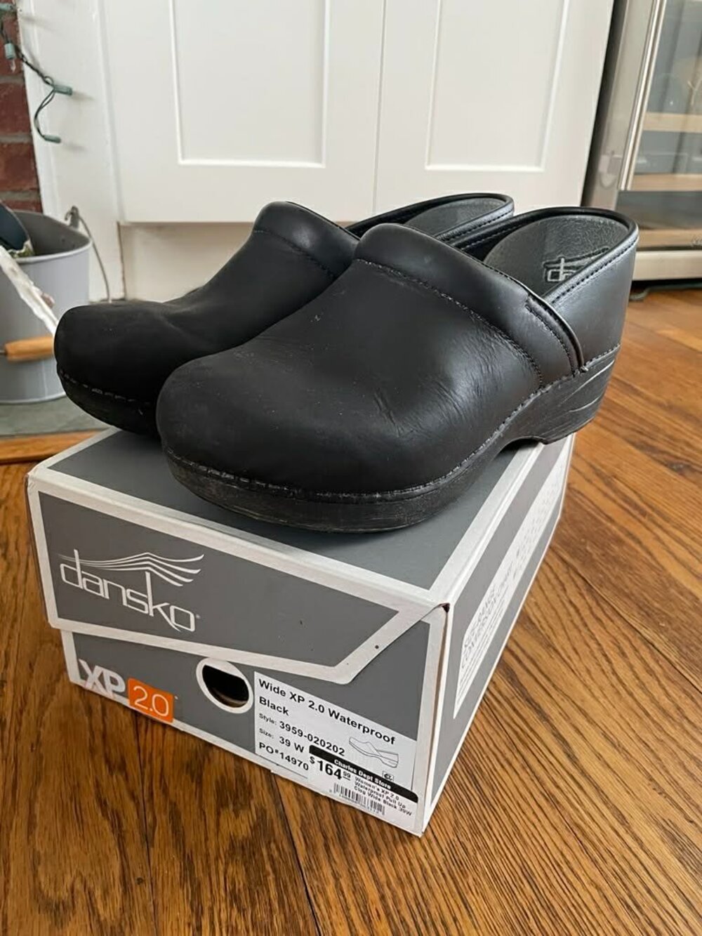 Dansko Clogs XP 2.0 Waterproof (Size US 8.5-9)